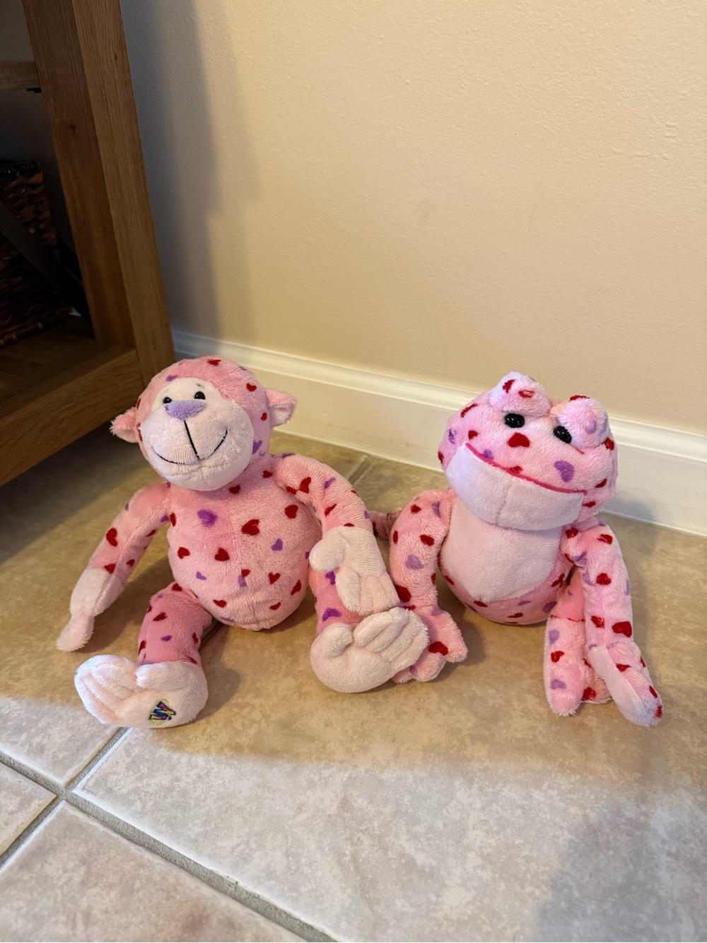 Webkinz Love Frog and Love Monkey No Codes